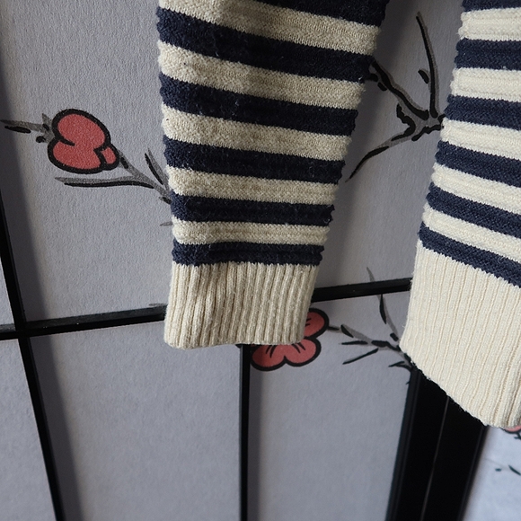 Madewell Striped Cream Blue Button Back Crew Neck Sweater Size Small - Picture 5 of 12